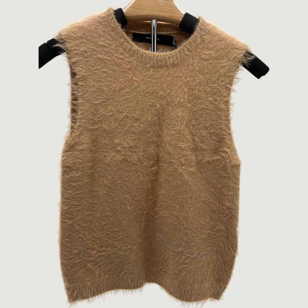 Vero Moda Tan Fuzzy Eyelash Knit Sweater Vest Crew Neck Sleeveless Top Small NEW